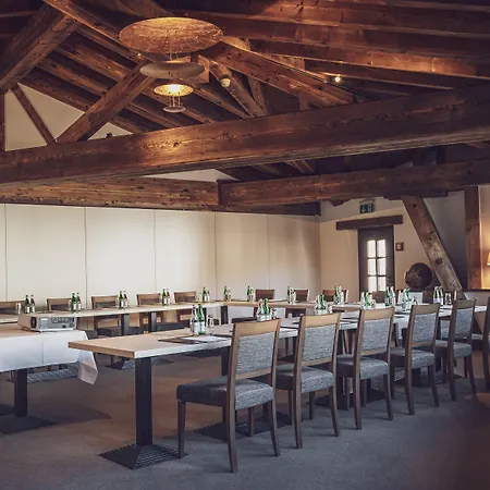 Hotel Waldhuus 4*