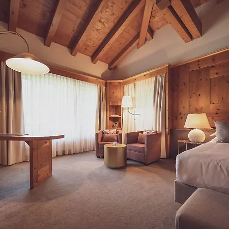 Hotel Waldhuus
