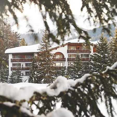 Waldhuus 4* Davos